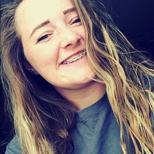 Meet your Posher, Claire